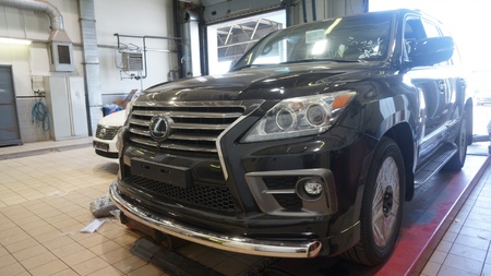 Защита переднего бампера - труба одинарная Lexus LX 570 Sport  LE57.33.1569