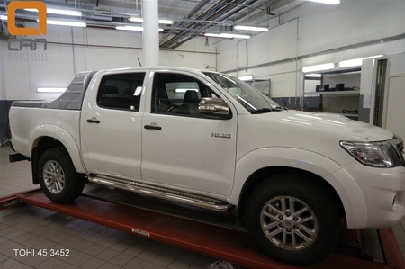 Пороги нержавеющая труба с листом С2 d60mm Toyota Hilux (2012-2019) TOHI.45.3452