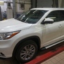 Пороги алюминиевые Brillant Silver для Toyota Highlander (2014-2020)