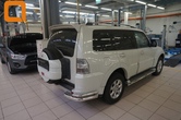 Защита заднего бампера - уголки MITSUBISHI Pajero 4 (2011-2014)