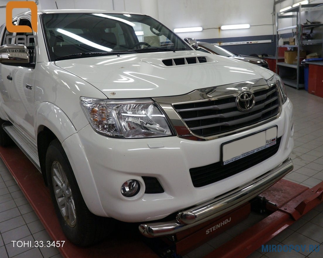 Защита переднего бампера - двойная Toyota Hilux (2011-2015) № TOHI.33.3457  - купить по лучшей цене на mirdopov.ru