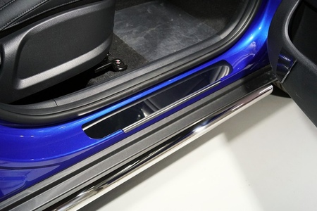 Накладки на пороги зеркальные для Kia Seltos (2020-2024) KIASELT20-01