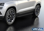 Пороги алюминиевые Black Premium Skoda Karoq (2020-2024)