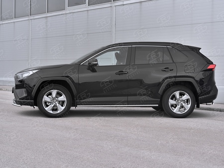 Пороги труба 75х42 овал с проступью RUSSTAL Toyota RAV4 (2019-2025) TR4O-003364