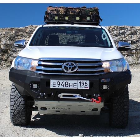 Бампер силовой передний Toyota Hilux (черный, без ПТФ) (2015-2023) D.5701.1.B-NL