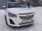 Решетка радиатора верхняя (треугольник) Chevrolet Cruze (sd/hb) (2013-2019)