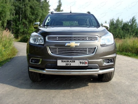 Решетка радиатора верхняя 12 мм Chevrolet Trailblazer (2013-2019) CHEVTRBL13-08