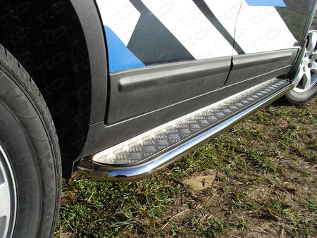 Пороги с площадкой 42,4 мм  Kia Sorento (2009-2012) KIASOR09-04