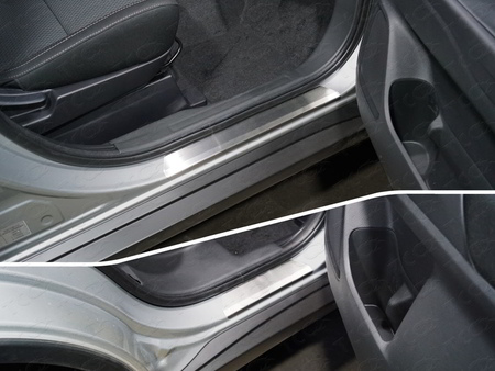 Накладки на пороги (лист шлифованный) Mitsubishi Outlander (2018-2023) MITOUT18-02