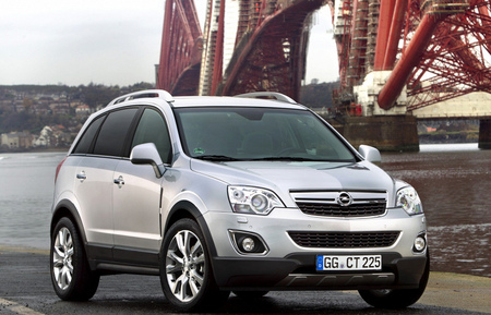 Пороги c площадкой 75х42 мм Opel Antara (2012-2019) OPANT12-13