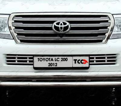 Решётка радиатора 16 мм Toyota Land Cruiser 200 (2012-2015) TOYLC20012-05