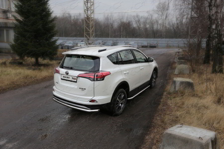 Защита заднего бампера (центральная) 60,3 мм Toyota RAV 4 (2015-2019) TOYRAV15-28