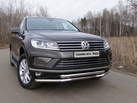 Защита переднего бампера (двойная с ходовыми огнями) 60,3/60,3 мм Volkswagen Touareg (2014-2018) VWTOUAR14-15