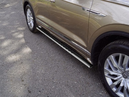 Пороги труба овальные с проступью 75х42 мм Volkswagen Touareg (2018-2024) VWTOUAR18-26