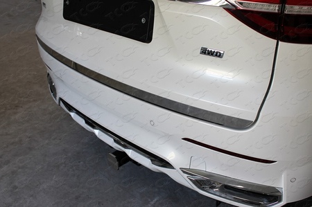 Накладка на заднюю дверь (лист зеркальный) Haval F7 (2019-2021) HAVF719-01