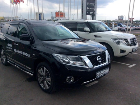 Дефлектор капота EGR Nissan Pathfinder (2014-2017) 027271