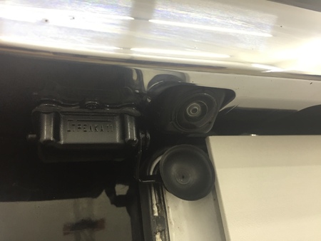 Защита камеры заднего вида для Mitsubishi Pajero Sport (2016-2021) 28162048