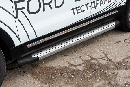 Пороги алюминиевые Slitkoff Standart Silver серебристые Ford Explorer (2015-2018) AL-FEX1505