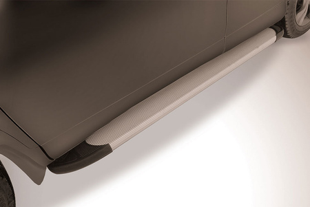 Пороги алюминиевые Slitkoff Optima Silver серебристые Honda CR-V (2017-2023) AL-HCRV17002