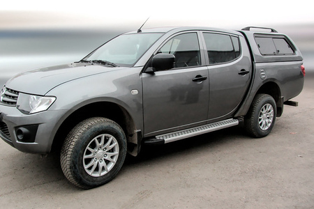 Пороги алюминиевые Slitkoff Standart Silver серебристые Mitsubishi L200 TRITON AL-ML-005