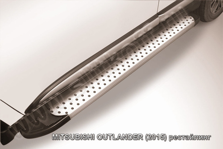 Пороги алюминиевые Slitkoff Standart Silver серебристые Mitsubishi Outlander (2015-2018) AL-MOUT1505