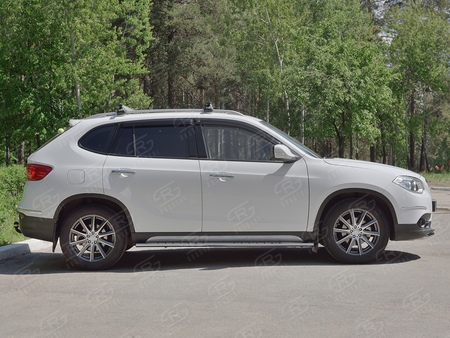 Пороги труба d75х42 овал с проступью RUSSTAL Brilliance V5 (2014-2018) BV5O-002703