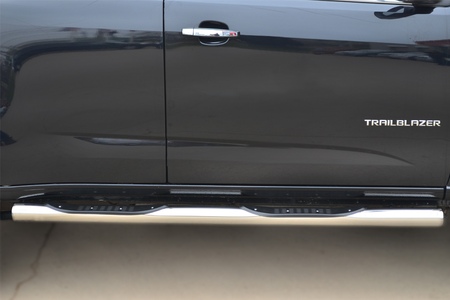 Пороги труба d76 с накладкой вариант 3 RUSSTAL Chevrolet Trailblazer (2013-2019) CTRT-0015103