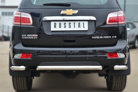 Защита заднего бампера уголки d63 секции RUSSTAL Chevrolet Trailblazer (2013-2019) CTRZ-001517