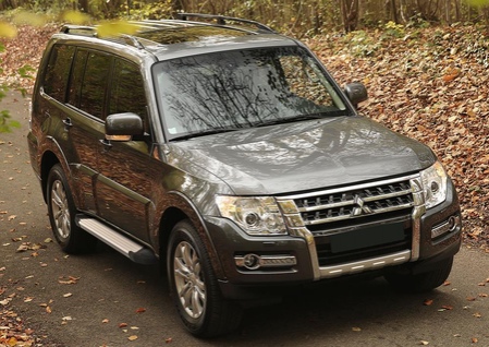 Пороги алюминиевые Silver new Mitsubishi Pajero IV (2006-2024) F173AL.4002.1