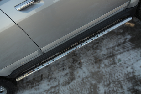 Пороги труба d75х42 овал с проступью RUSSTAL Great Wall Hover H3 (2014-2019) GWH3O-001945