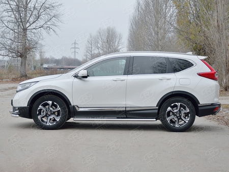 Пороги труба 120х60 овал с проступью RUSSTAL Honda CR-V (2017-2023) HCRO-002831