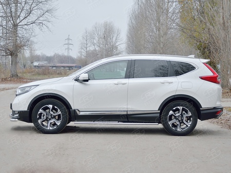 Пороги труба 75х42 овал с проступью RUSSTAL Honda CR-V (2017-2023) HCRO-002832