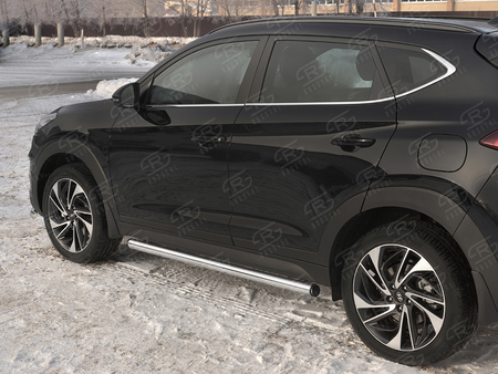 Пороги труба d63 вариант 2 RUSSTAL Hyundai Tucson (2018-2021) HTT-0031002