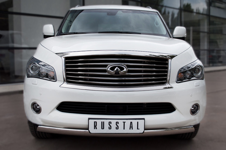 Защита переднего бампера d75х42 овал RUSSTAL Infiniti QX56 (2010-2014) INZ-000846