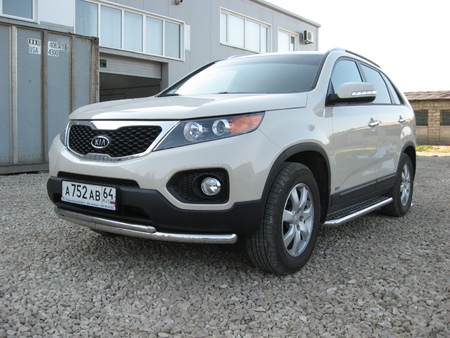 Защита переднего бампера d57+d42 радиусная Kia Sorento (2010-2013) KS10-003