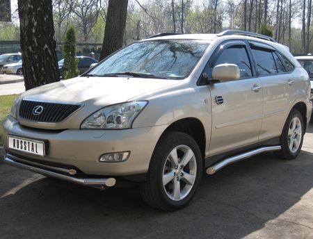 Защита переднего бампера d63х42 RUSSTAL Lexus RX330 (2003-2008) LRZ-000390