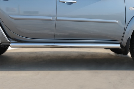 Пороги труба d76 вариант 3 RUSSTAL Mitsubishi L200 (2014-2019) MLT-0020383