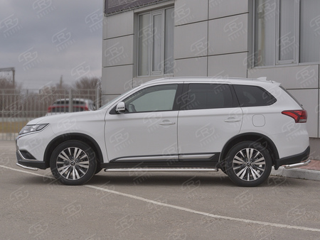 Пороги труба d42 с листом (лист алюминий,профиль нержавеющий) вариант 1 RUSSTAL Mitsubishi Outlander (2018-2023) MOL-0032071