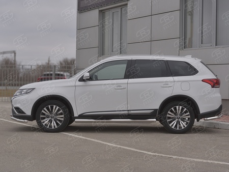 Пороги труба d76 с накладкой вариант 3 RUSSTAL Mitsubishi Outlander (2018-2023) MOT-0032043