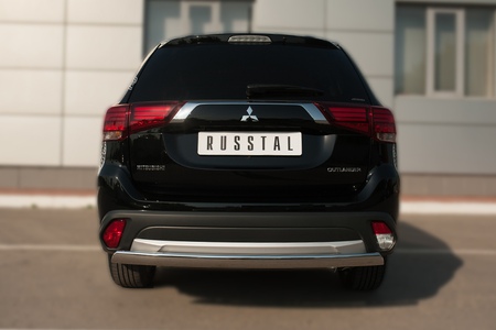 Защита заднего бампера d75х42 дуга RUSSTAL Mitsubishi Outlander (2015-2017) MOZ-002114