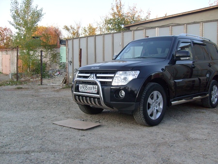 Кенгурятник d57 низкий c защитой картера Mitsubishi Pajero (2006-2024) MPJ007