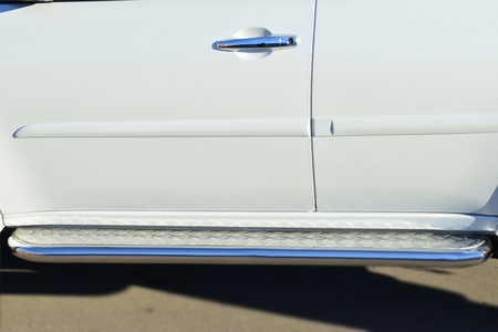 Пороги труба d63 с листом (лист алюминий, профиль нержавеющий) вариант 1 RUSSTAL Mitsubishi Pajero Sport (2013-2015) MPSL-001582