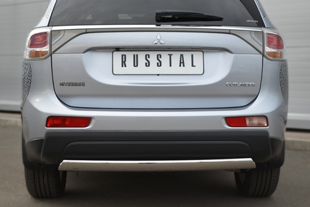 Защита заднего бампера d75х42 овал дуга RUSSTAL Mitsubishi Outlander (2012-2014) MRZ-001060