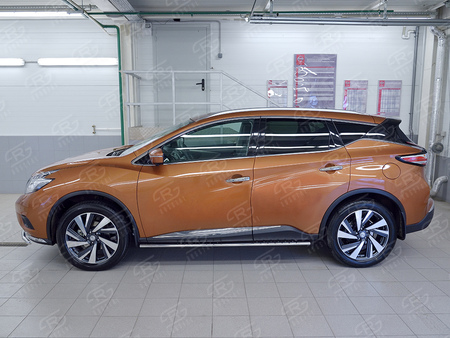 Пороги труба d75х42 овал с проступью RUSSTAL Nissan Murano (2016-2023) NMUO-002408