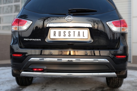 Защита заднего бампера d75х42 дуга RUSSTAL Nissan Pathfinder (2014-2017) NPZ-002026