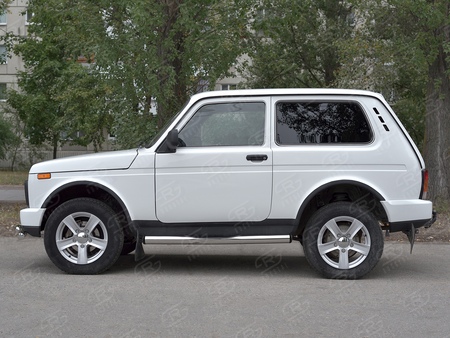 Пороги труба d76 с накладкой вариант 2 3дв. RUSSTAL Lada 4x4 Urban (2014-2021) NUT-0028132