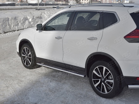Пороги труба d75х42 овал с проступью RUSSTAL Nissan X-Trail (2018-2023) NXO-003155