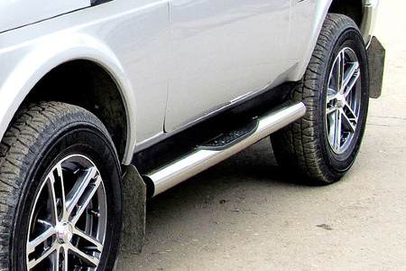 Защита порогов d76 с проступями Lada Niva 4x4 Urban 3D (2014-2021) NivUR003