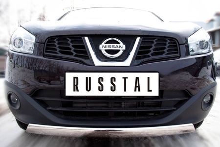 Защита переднего бампера d75х42 овал RUSSTAL Nissan Qashqai (2010-2013) QNZ-000771