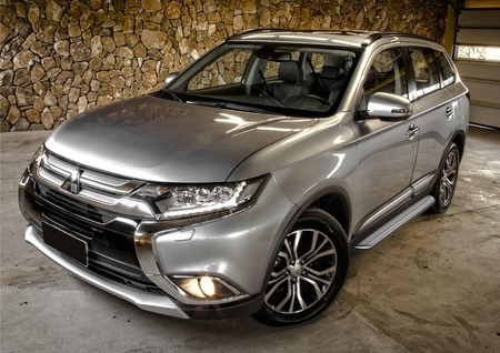 Пороги с листом d57 Mitsubishi Outlander (2015-2023) R.4010.006